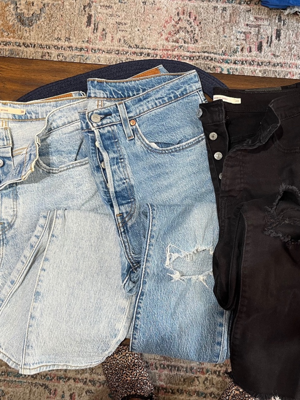 Levis womens sz 30 denim pants bundle of 3, EUC
